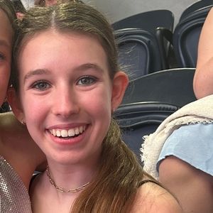 Meet your Posher, Alexandra